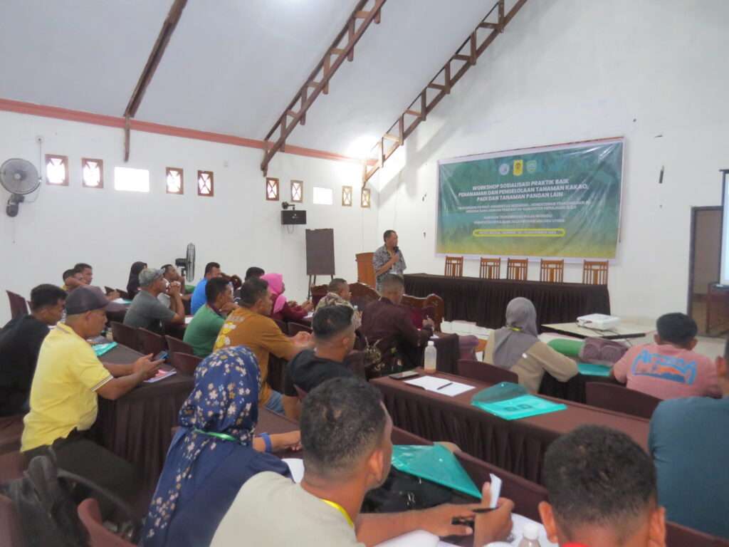 TEP UI Bekali 17 Desa Kawasan Transmigrasi Mangoli “8 Aksi Petani Tanggap Perubahan Iklim”