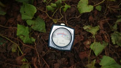 Tancapkan Alat, Hasil Langsung Muncul! Ini Cara Praktis TEP UI Mangoli Identifikasi Tanah